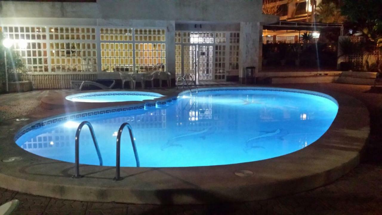 Apartamentos Maria Victoria Benidorm Eksteriør billede